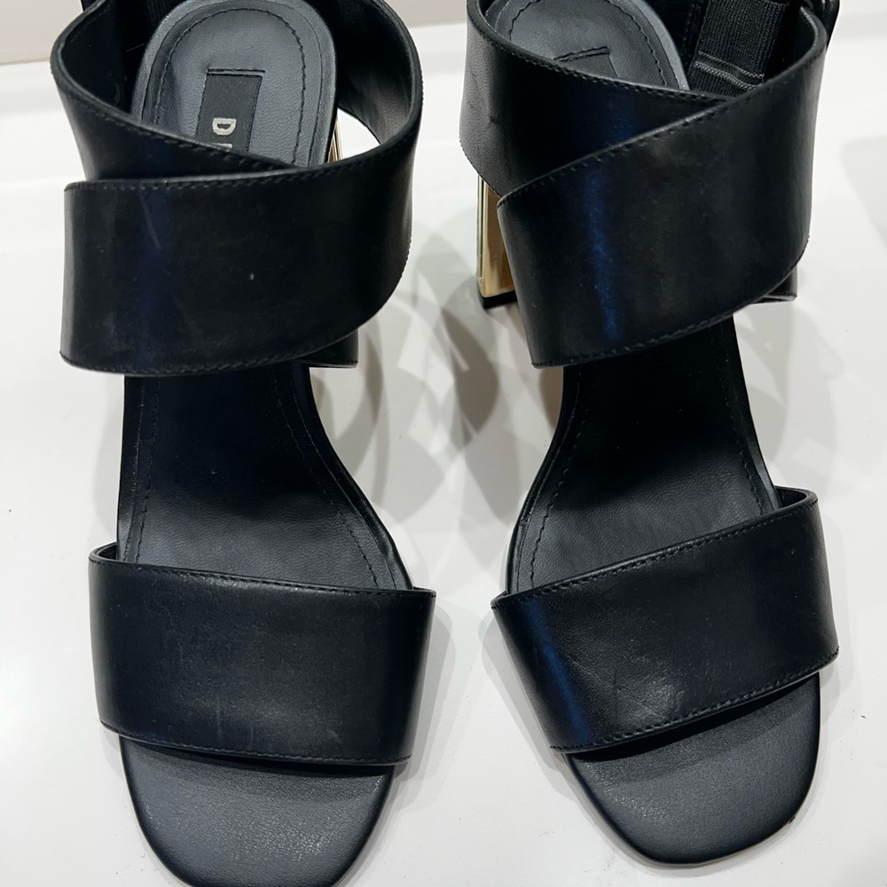 DKNY BLACK Heels and gold leather heels